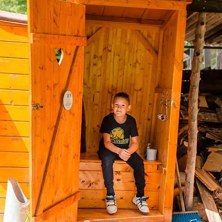 خيمة فخمة Cozy Caravan Next To Minizoo *